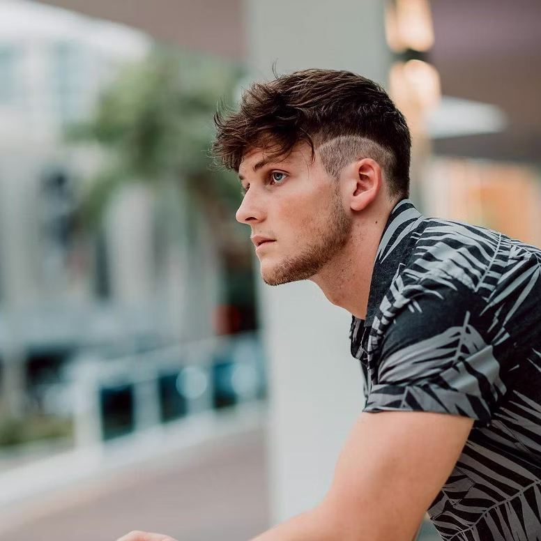 Men's fade with textured top Men's fade with textured top